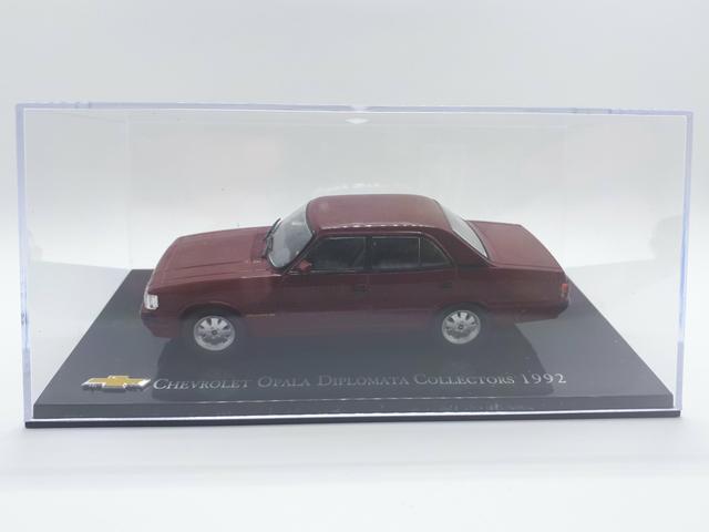 Miniatura Chevrolet opala Diplomata 