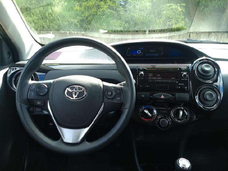 Toyota Etios X Plus 1.5 Flex 16v 5p Mec.