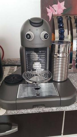 Cafeteira Nespresso Gran Maestria Titanium