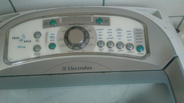 Lava e seca Electrolux 12 kl