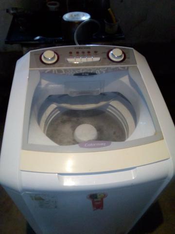 Maquina de lavar funcionando com entrega grátis
