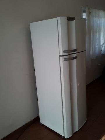 Vendo Electrolux 600 pra Hoje.