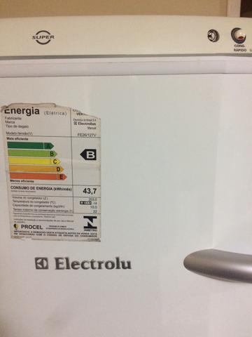 Vendo freezer electrolux