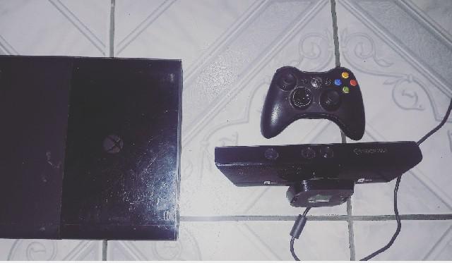 Venda xbox 360- kinect- 1 controle e destravado