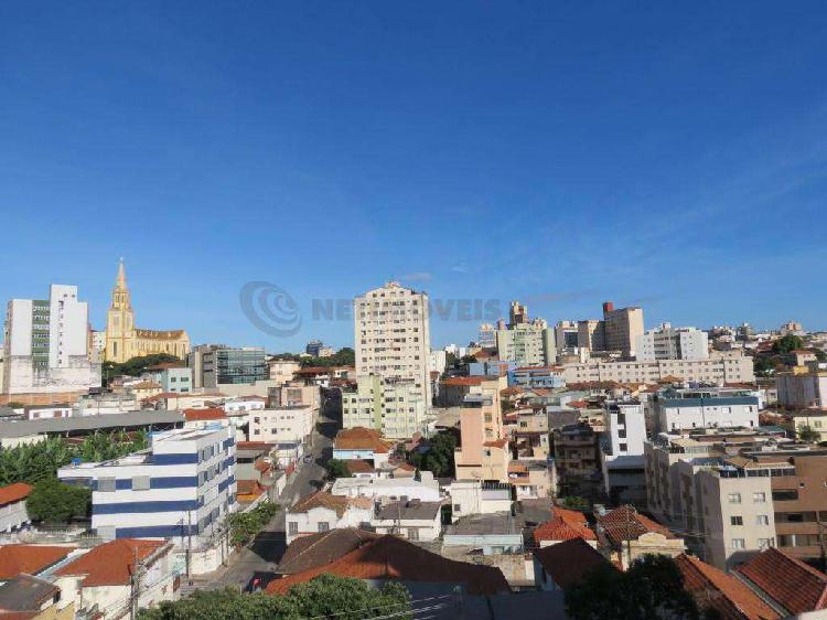 Apartamento, Floresta, 2 Quartos, 2 Vagas