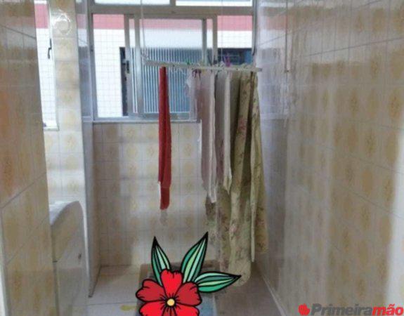 Apartamento padrão Embaré 3 quartos