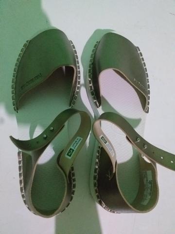 Vendo chinelo havaianas