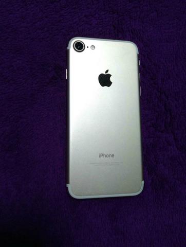 Apple iPhone 7 golg prgueno de 128 gig