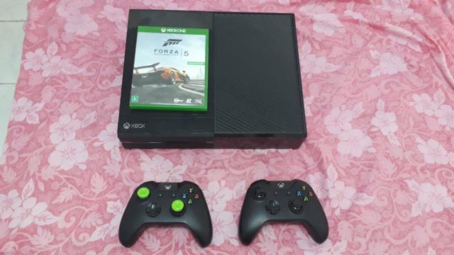 Xbox One - 500Gb (Pouco usado)