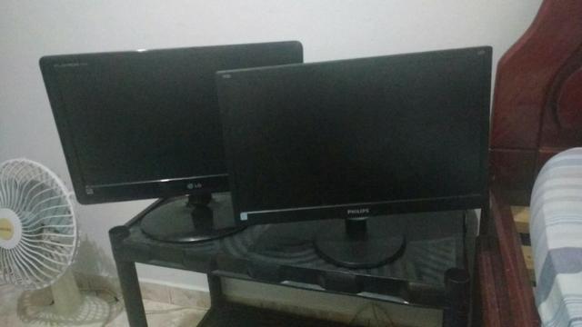 2 monitores c/ defeito