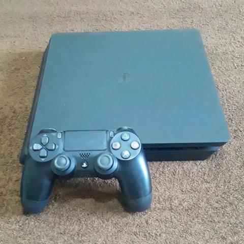 Vendo Playstation 4