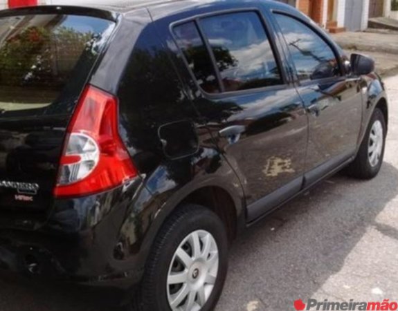 Renault Sandero, , preto, 4 portas, com banco de couro.