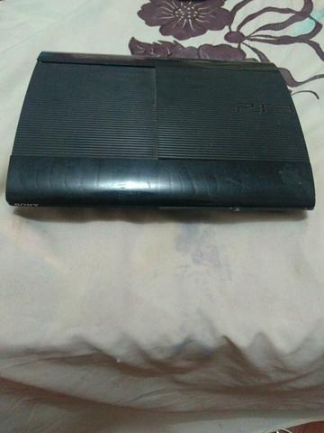 Vende-se PS3 semi novo