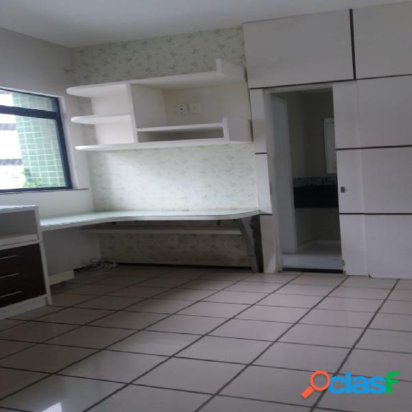 Alugo Apartamento / Renascença II / 03 Dormitórios