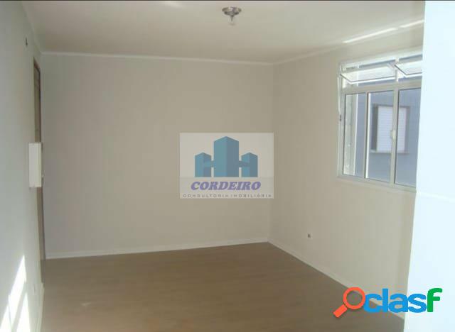 Apartamento de 02 dormitórios em Santo André