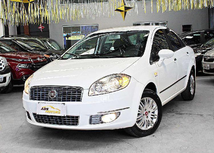 Fiat Linea Essence Dualogic 1.8 Flex 16v 4p