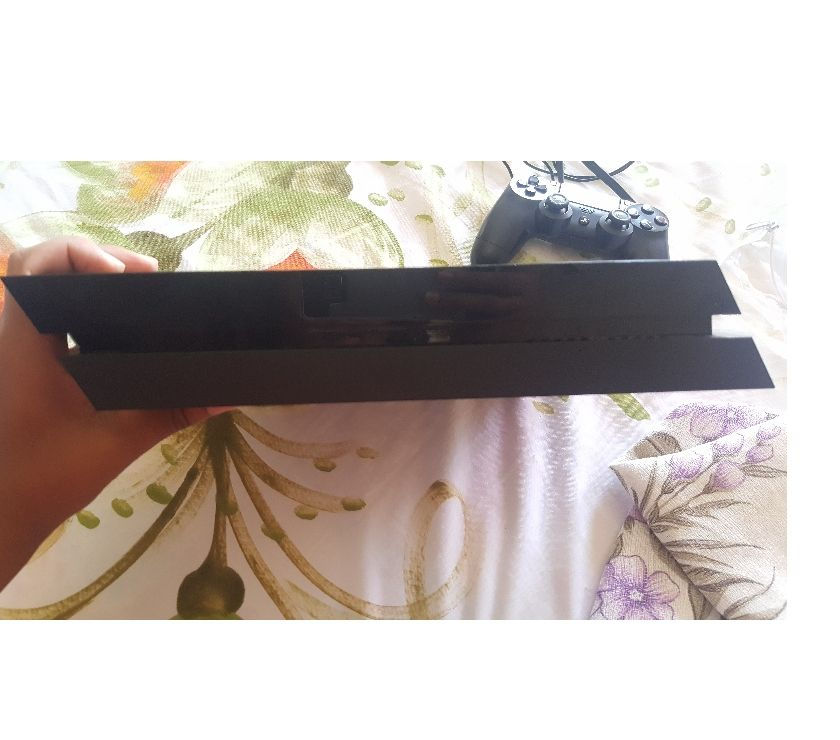 Playstation 4 Semi novo