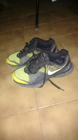Vendo tênis nike