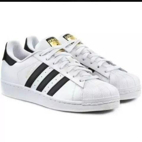 Tênis Adidas Superstar