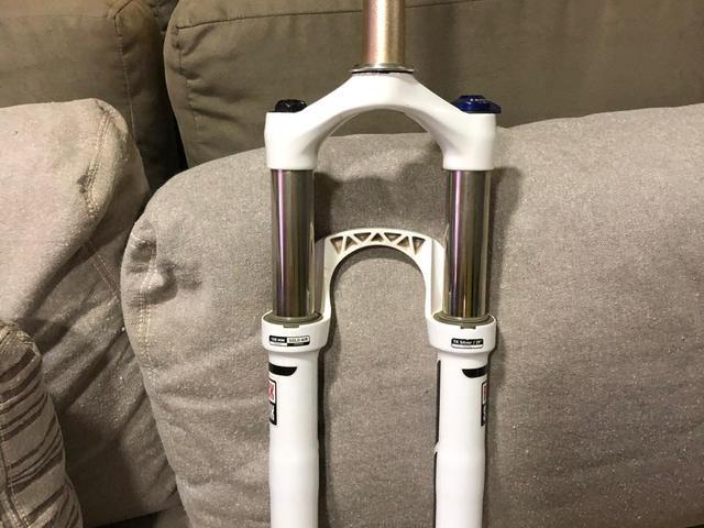 Suspensão RockShox Recon 29er