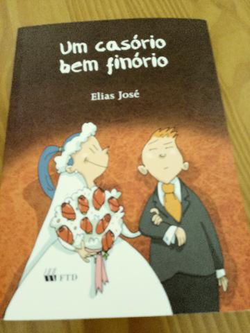 Vendo Livro Um casório bem finório - Elias José - Editora