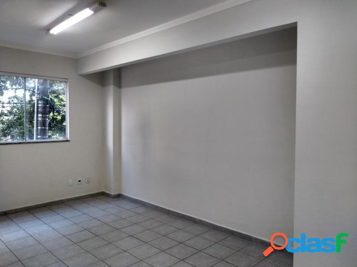 Excelente sala comercial, com 40 m², próxima a Nações