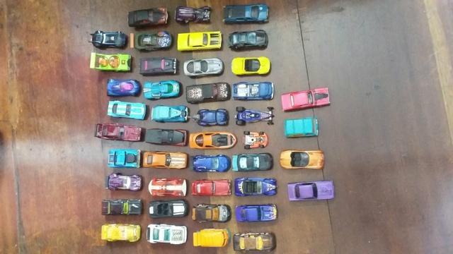 Hot wheels lote