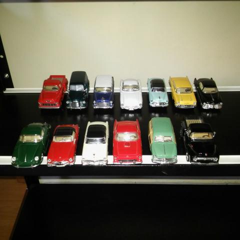 Lote de Miniaturas carrinhos coleção