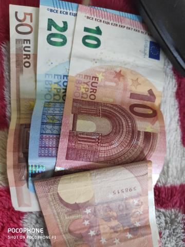 Vendo 143 Euros pela cotação do dia que for comprado