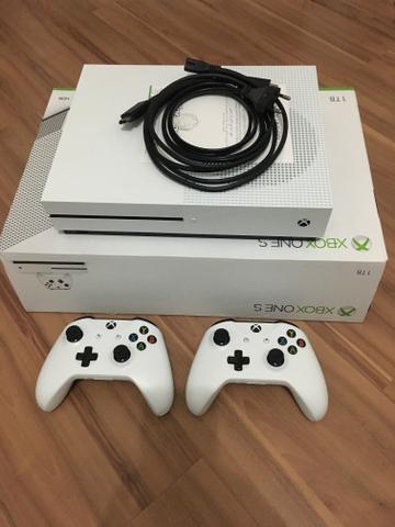 XBOX ONE S 1T 1 controle