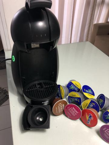 Cafeteira Nestlé Dolce Gusto