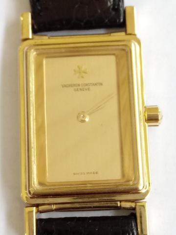 Relógio marca Vacheron constantin modelo harmony ouro