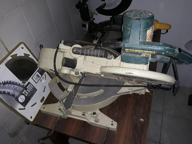 Serra circular makita ls com braço telescópico