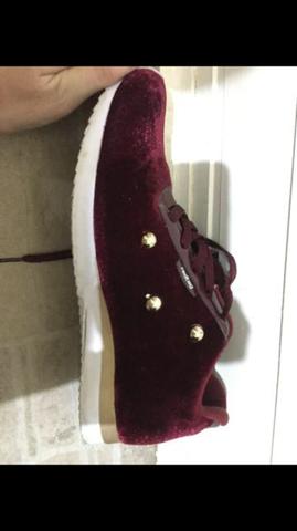 Tênis feminino