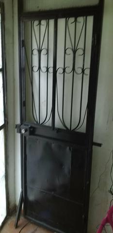 Porta semi nova
