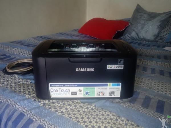impressora a laser preto WIFI