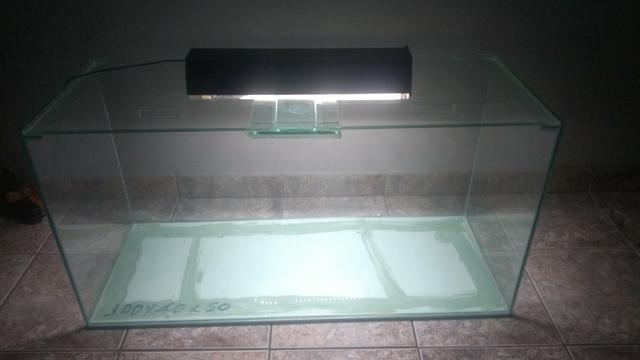 Aquario 200 litros