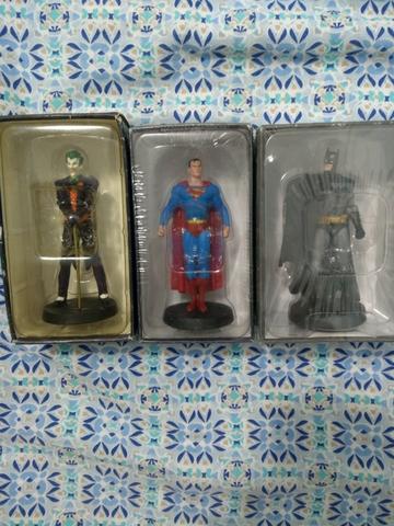 Bonecos de chumbo DC Batman, Superman e coringa