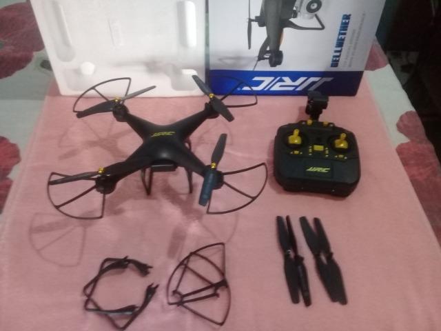 Drone jjrc h68 com camera hd. voa 20 min