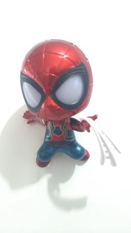 Miniatura c/ ímã e LED Homem Aranha Vingadores