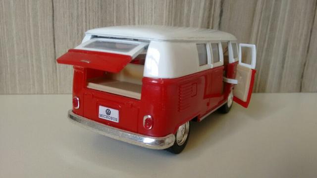 Miniatura verm. Volkswagen Clássicas Bus 