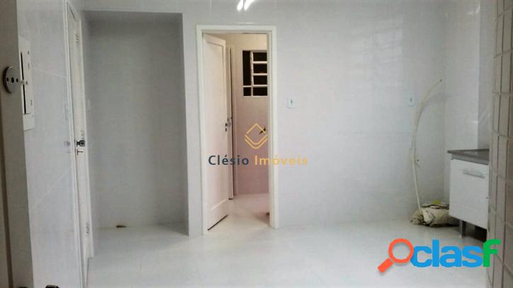 Apartamento - R$3.500,00 Três dormitórios