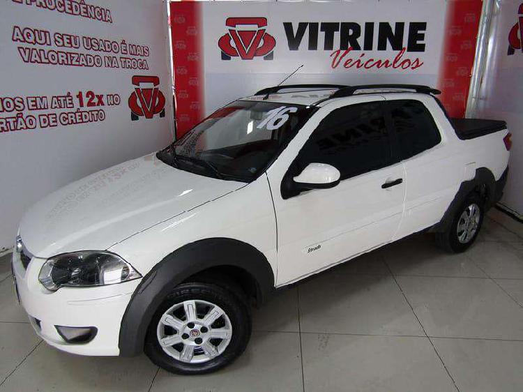 Fiat Strada Trekking 1.6 16v Flex CD