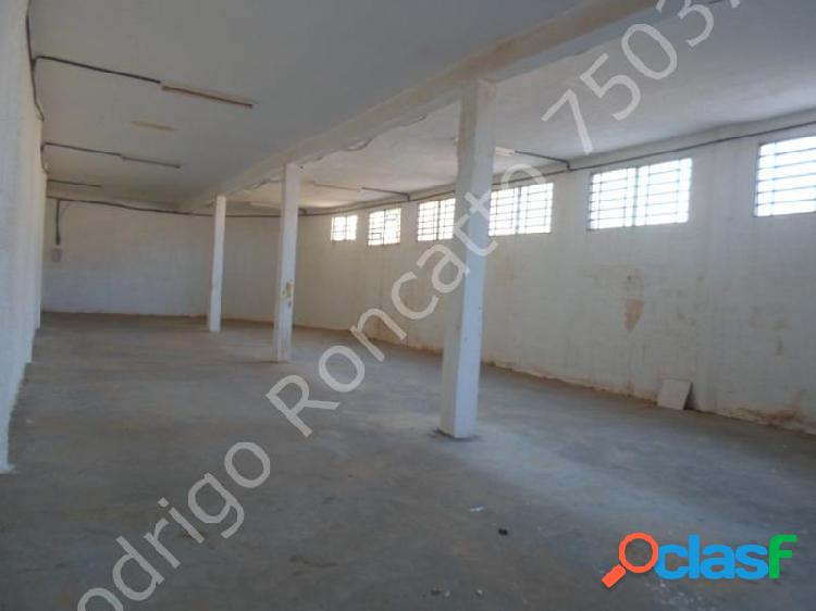 Galpão com 200 m2 em Valinhos - Parque Cecap por 2.200,00