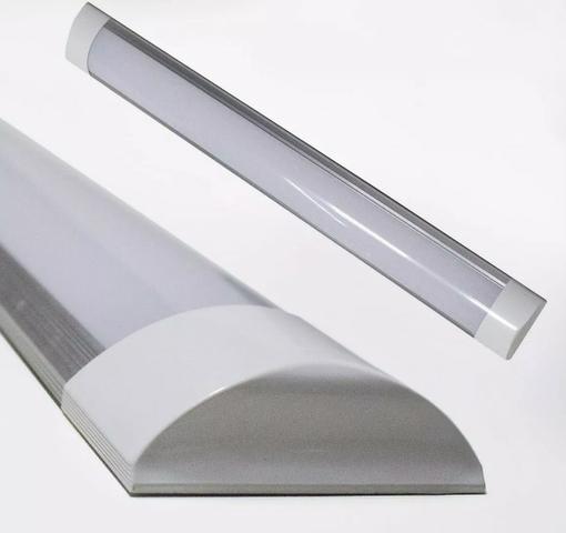 Luminária linear 60cm - 18W