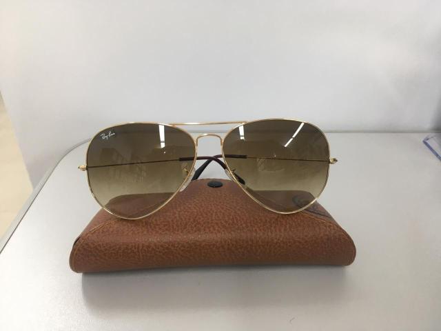 Vendo óculos ray ban original em excelente estado de