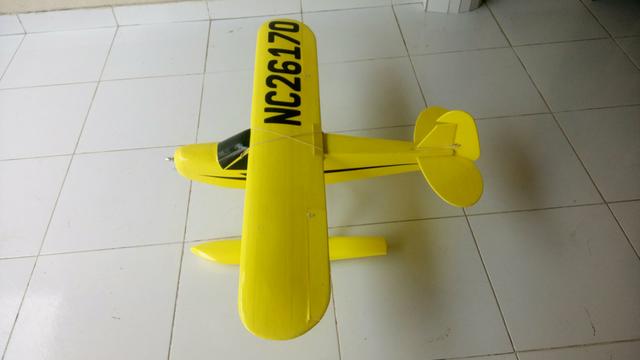 Aeromodelo Piper Com Flutuantes - Sem eletrônica