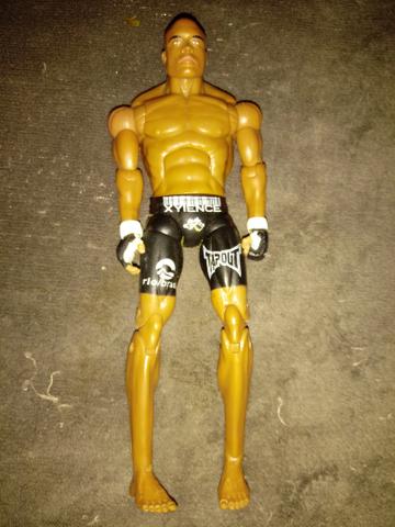 Boneco Anderson Silva