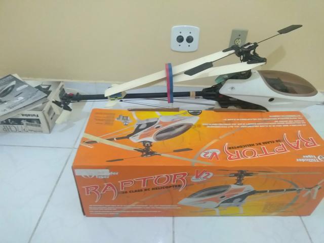 Helimodelo Raptor 30 a combustão com rádio futaba 7cap