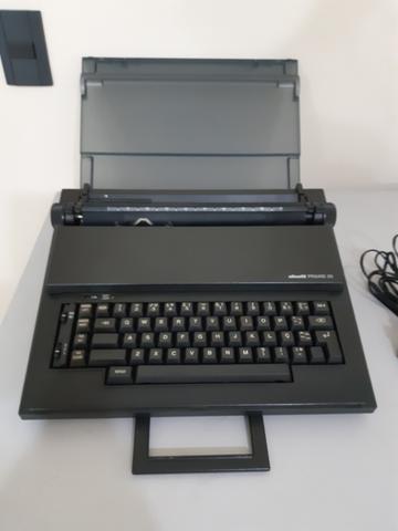 Máquina de escrever elétrica Olivetti Praxis- não está